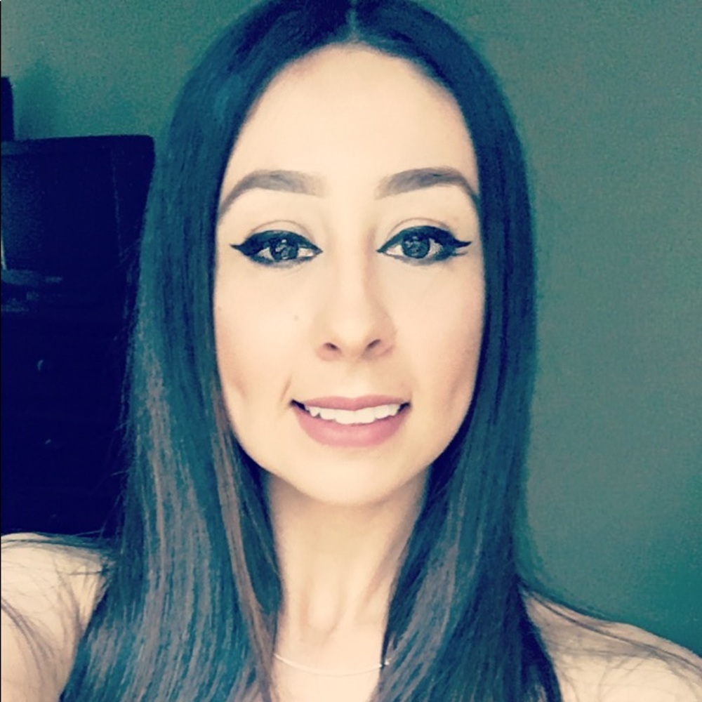 Meet your Posher, Araceli